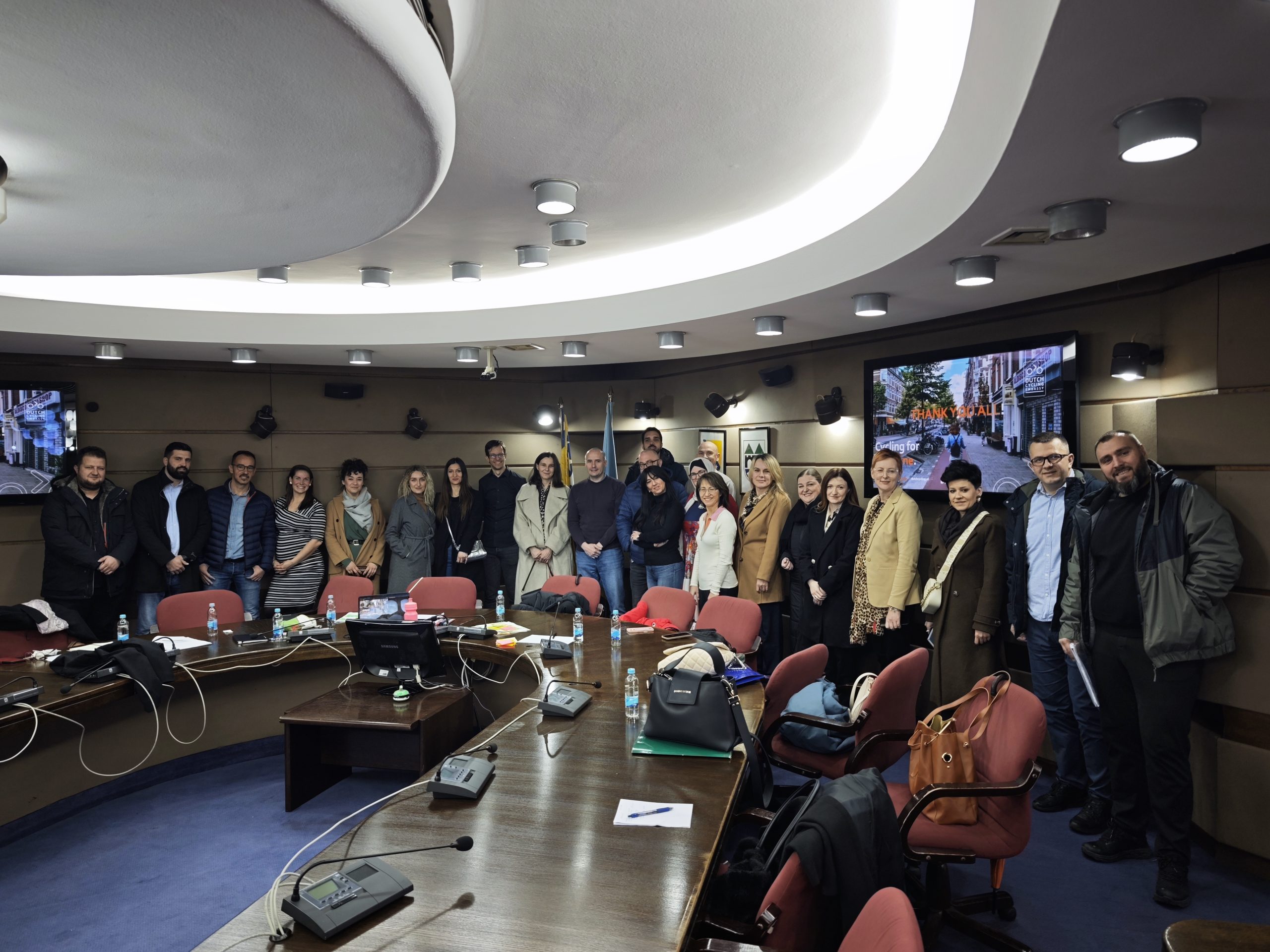 Workshop, group picture with participants.